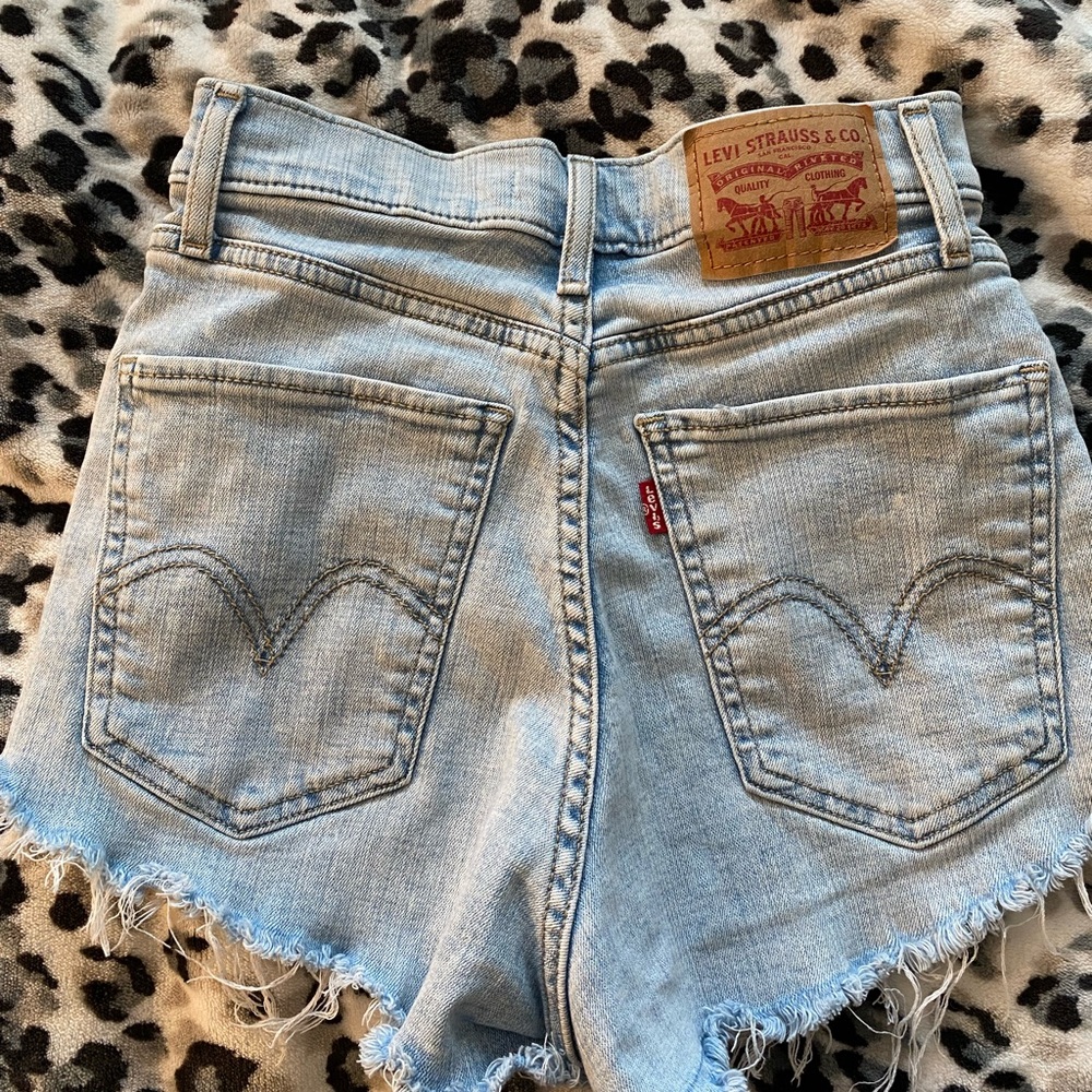 -Levi denim shorts